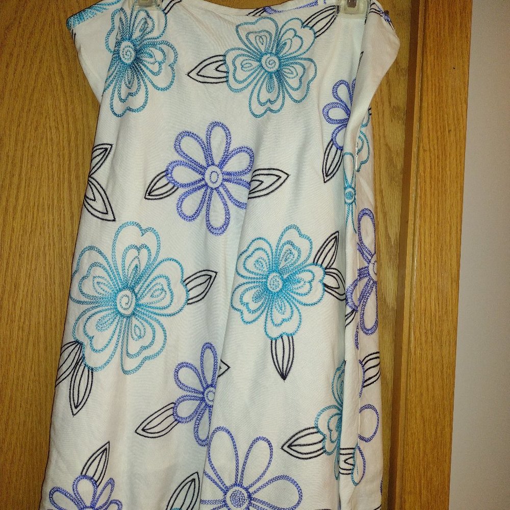 Flowery White Lined Skirt